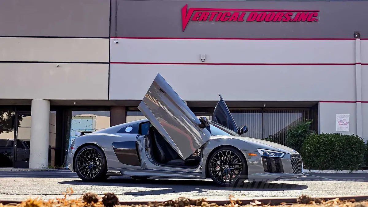 Vertical Doors Kit Compatible Audi R8 2016-2024 1