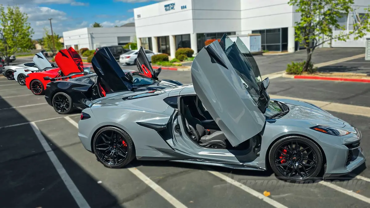 Vertical Doors Kit Compatible Chevrolet Corvette C8 Z06 And E-Ray 2023-2026 1