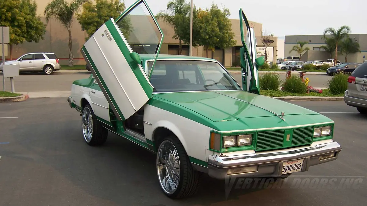 Vertical Doors Kit Compatible Oldsmobile Cutlass 1978-1988 1