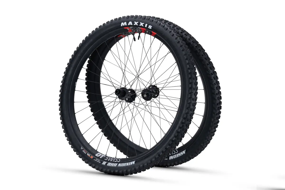 Dt Swiss Fr1500 - Yalla!! Komplettbike Option 1