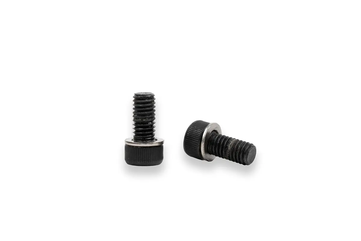 Dropout Bolts Non-Drive Side 1