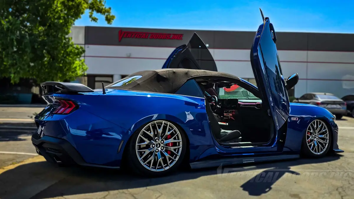 Vertical Doors Kit Compatible Ford Mustang 2024-2025 1