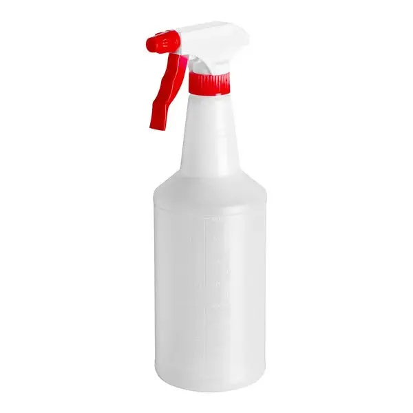 32Oz Plastic Spray Bottle With Red Spray Trigger 1
