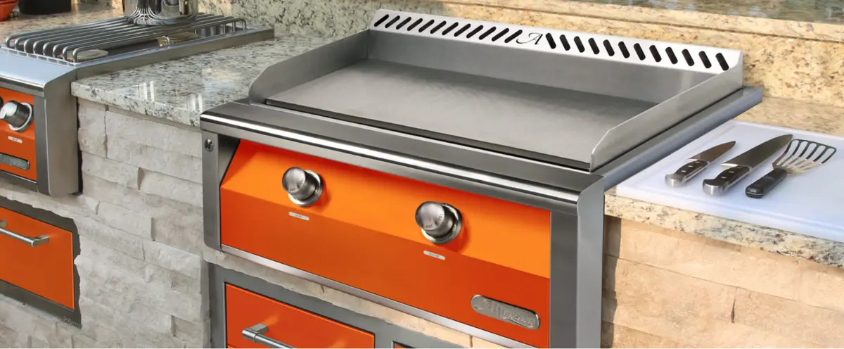 Alfresco 30" Dual Zone Thermostatically Controlled Gas Griddle 1