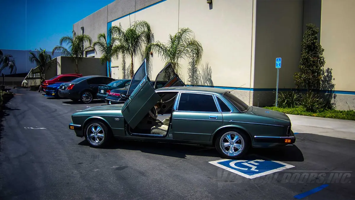 Vertical Doors Kit Compatible Jaguar Xj12 1980-1992 Special Order Kit 1