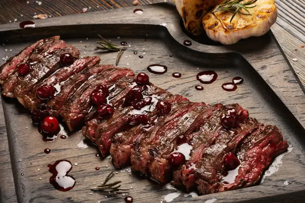 Certified Angus Beef ® 10Oz Outside Skirt Steak 1
