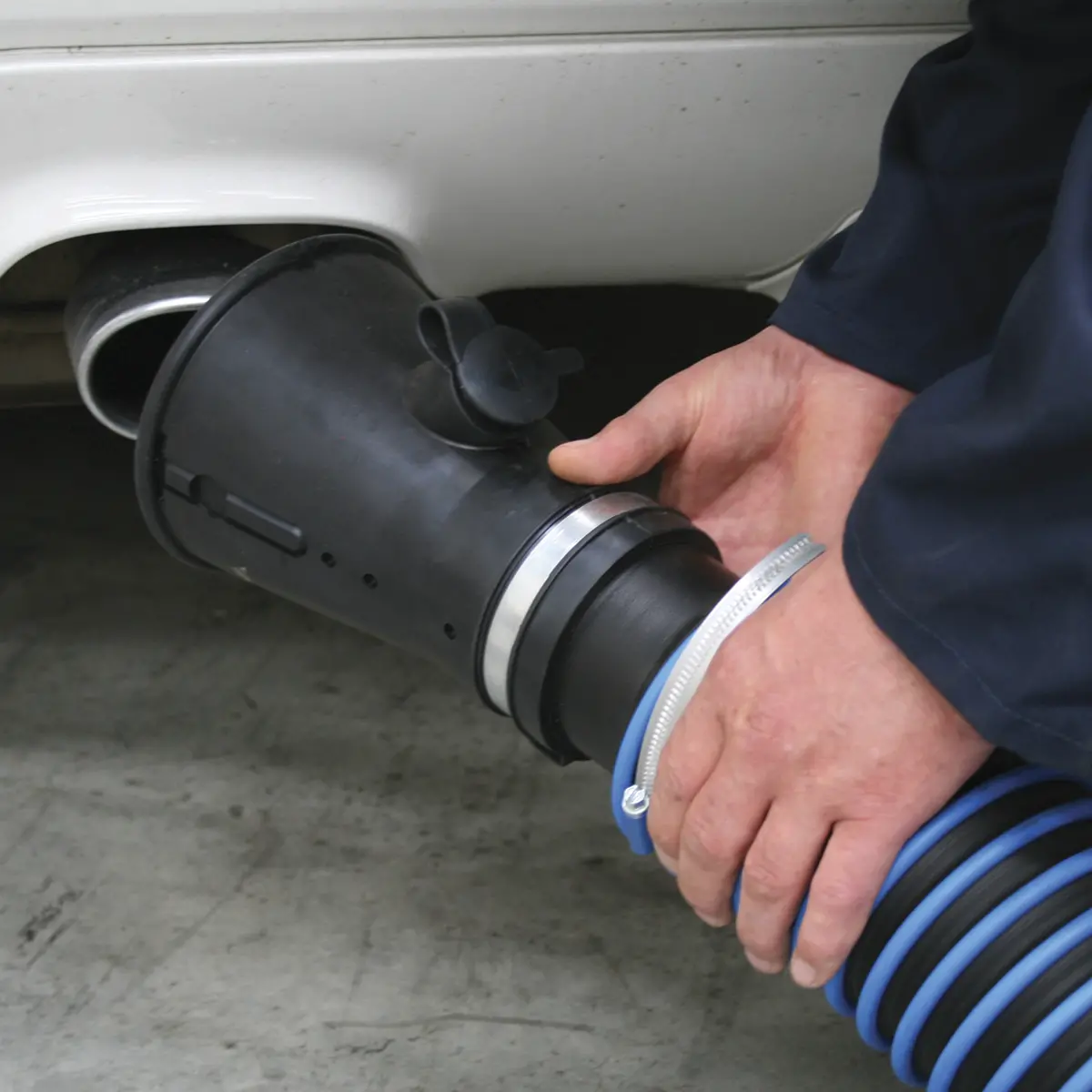 Sealey Exhaust Fume Extractor With 6M Ducting Efs/93 2