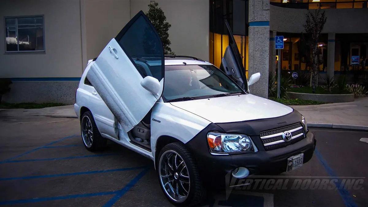 Vertical Doors Kit Compatible Toyota Highlander 2001-2007 Special Order Kit 1